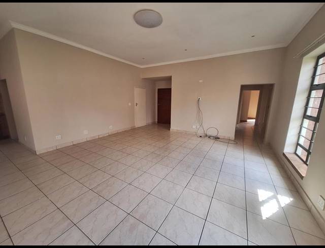 3 BEDROOM SIMPLEX FOR SALE IN EQUESTRIA